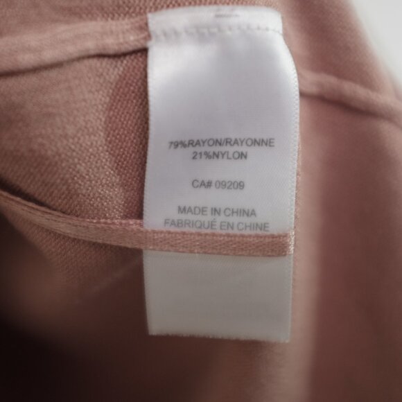 COPY - Cleo dust pink crewneck Fine Knit  sweater with large black floral print… - Picture 5 of 8